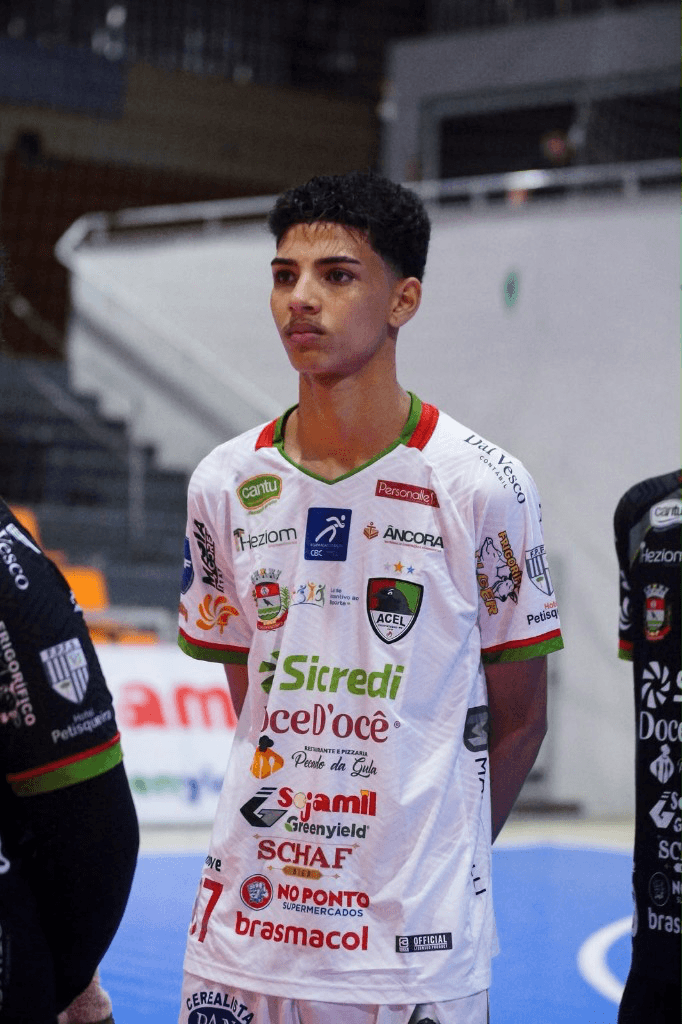 Jhonatan da Silva Souza, ala esquerdo de futsal do Acel Chopinzinho